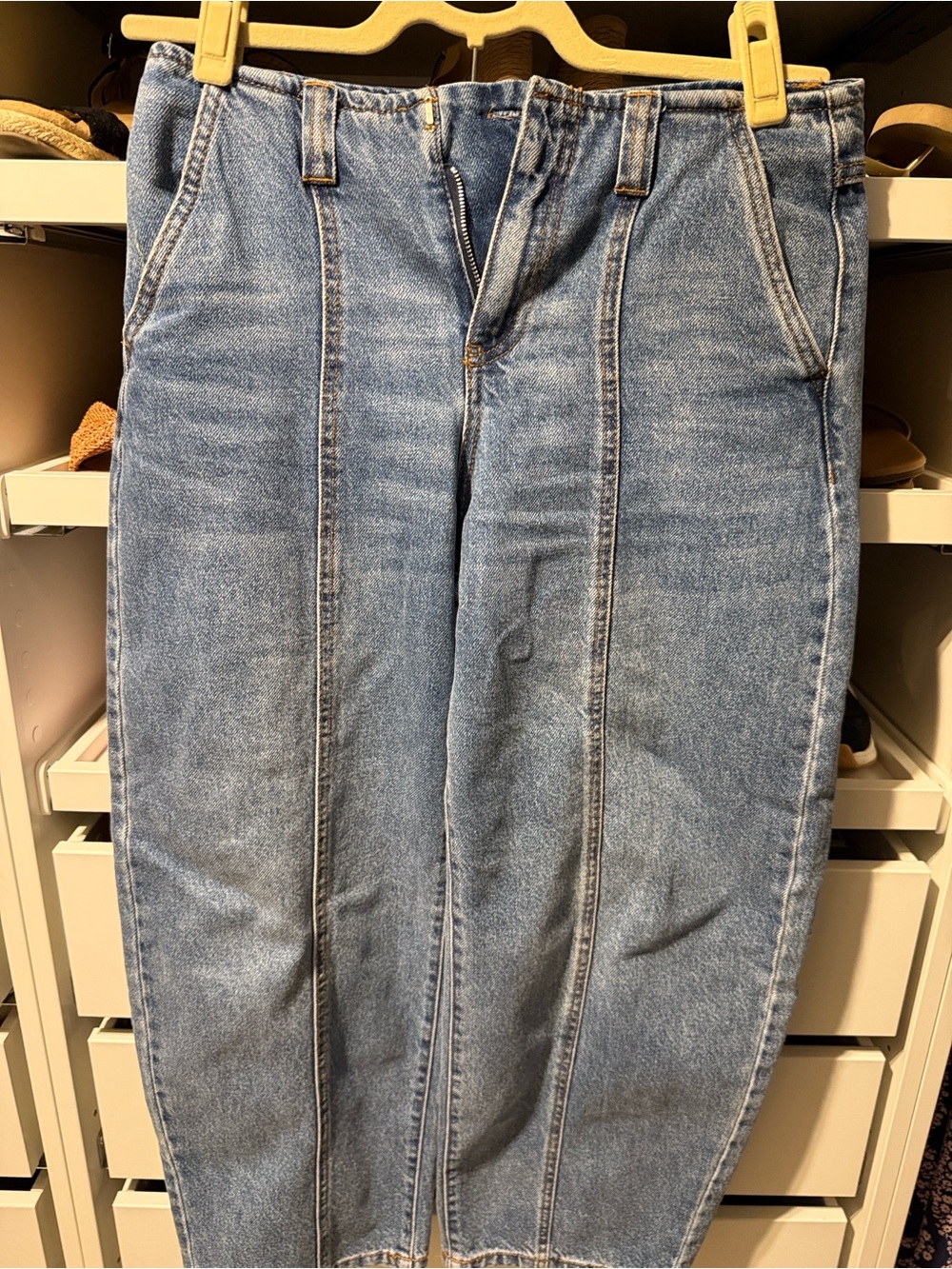 Light Wash Front-Seam High-Rise Jeans Barrel Jeans - Light Blue